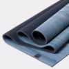 133051_ekolite_4mm-71-blackclaymarble_04.avif Коврик для йоги Manduka eKO Lite Black Clay Marble 4 mm