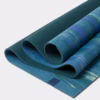 135051_eko_2.0_5mm-71-bluetoadmarble_04.avif Коврик для йоги Manduka eKO Blue Toad Marble 5 mm