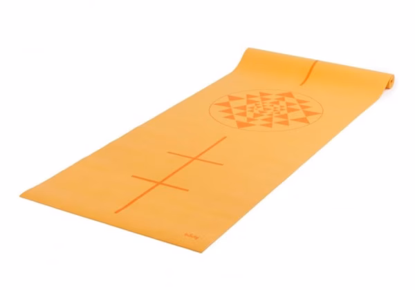 896ys_yoga_yogamatte_leela_collection_yantra_matte.avif Коврик для йоги Bodhi Leela Big Yantra Yellow