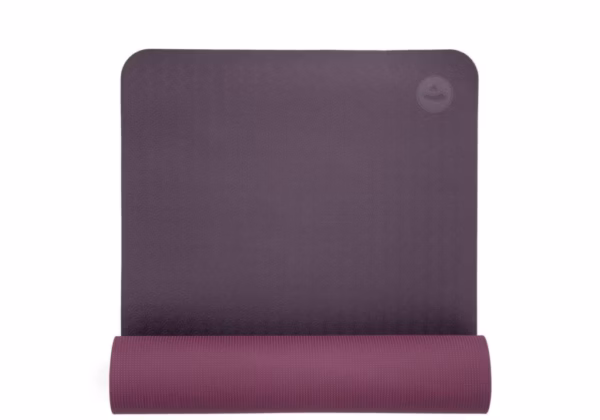 942lpa_lotus-pro_aubergine_halb_gerollt-verh-scaled-1.avif Коврик для йоги Bodhi Lotus Pro Aubergine/Light Aubergine