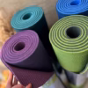 bodhi-lorus-pro-rolls-04-min.avif Коврик для йоги Bodhi Lotus Pro Orange/Anthracite