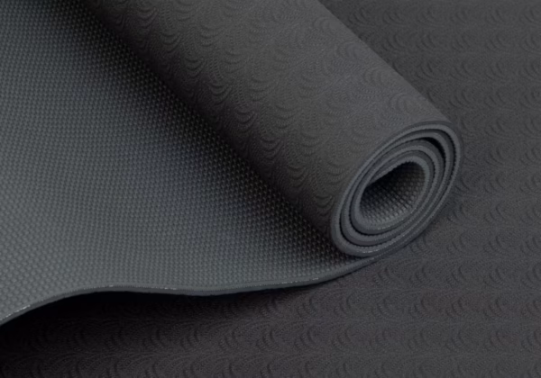 joga-mat-lotus-pro-bodhi-chernyj-seryj-1-scaled-1.avif Коврик для йоги Bodhi Lotus Pro Black/Silvergrey
