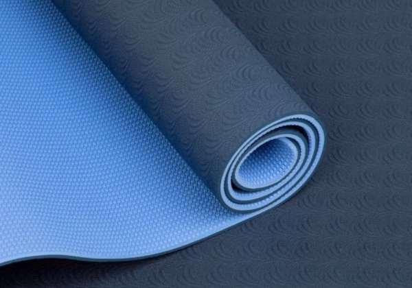 joga-mat-lotus-pro-bodhi-goluboj-svetlo-goluboj-scaled-1.avif Коврик для йоги Bodhi Lotus Pro Blue/Light blue