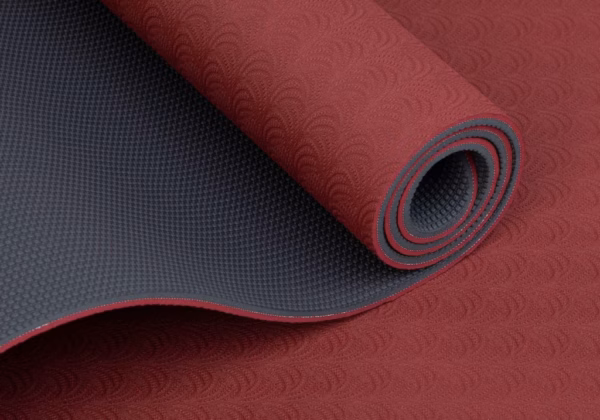 joga-mat-lotus-pro-bodhi-temno-krasnyj-antratsit-scaled-1.avif Коврик для йоги Bodhi Lotus Pro Dark Red/Anthracite