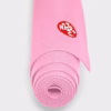 kovrik-dlya-yogi-pro-travel-fuchsia-vid-1.avif Коврик для йоги Manduka PRO Fuchsia 6mm