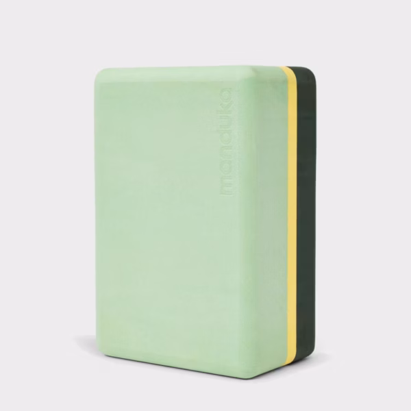 novyj-proekt-10-scaled-1.avif Блок для йоги Manduka R Foam Green Ash