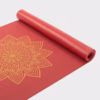 p680mgr_yoga_yogamatte_rishikesh_mit_goldenem_mandala_anschnitt-scaled-1.avif Коврик для йоги Bodhi Rishikesh Premium Golden Mandala Purple