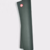 prolite-112011333-mats-ss20-sage-01-scaled-1.avif Коврик для йоги Manduka Black Sage (Green) 4,7 mm