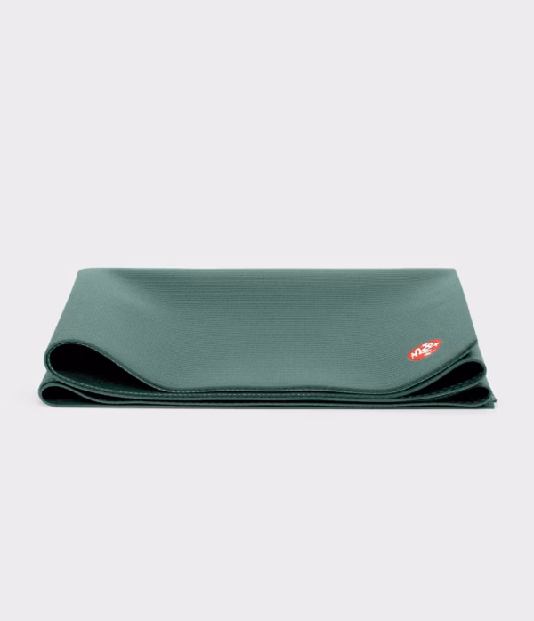 protravel-new-mats-sage-02-digital-scaled-1.avif Коврик для йоги Manduka PRO Travel Black SAGE 2,5 mm